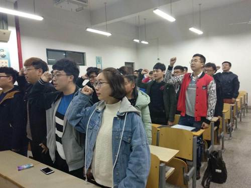 http://zhixing.xaut.edu.cn/__local/3/0A/3A/4B5F47C367126FD5DCC5D34DA19_435E85E9_15DB6.jpg