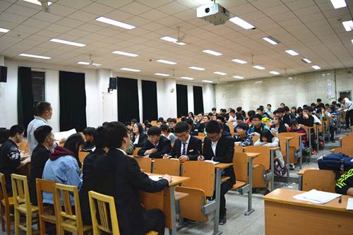 http://zhixing.xaut.edu.cn/__local/B/47/5E/28656C7C5E95B4185B5D4D65CDF_96BB30F0_B2C60.jpg