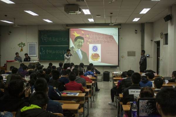 http://zhixing.xaut.edu.cn/__local/9/E0/F9/AFDB234715FE73E54C686AC6DFD_7C08EA8B_141C3.jpg