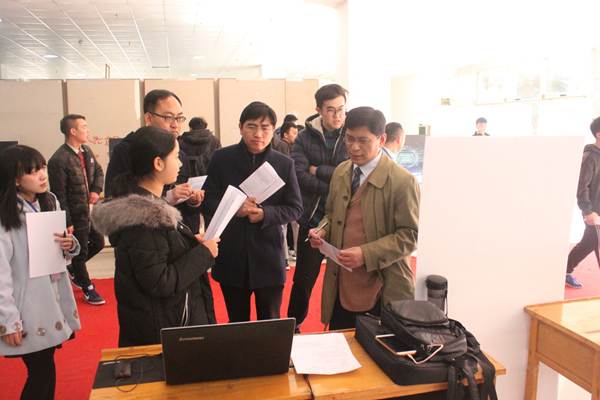 http://zhixing.xaut.edu.cn/__local/8/F1/8F/32972BD9AD2914D06F916D364A5_0B62308F_48629D.jpg