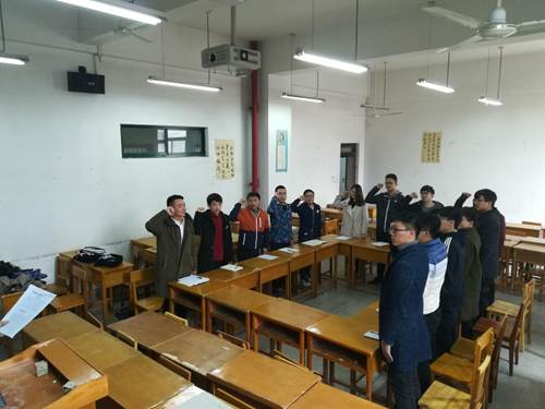 http://zhixing.xaut.edu.cn/__local/0/10/5E/E8EE9D7A741F8C3280864393859_563B754A_15EC0.jpg